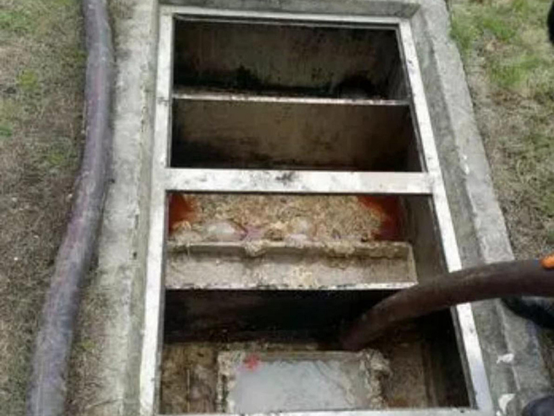 南区街道隔油池清理